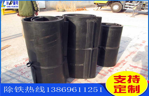 砂廠原料皮帶如何加，除鐵器廠家供應(yīng)四川皮帶式除鐵器