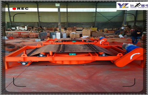 電磁自卸式除鐵器，河南電磁自卸式除鐵器用什么電機(jī)國家標(biāo)準(zhǔn)_河南RCDD-12自卸式電磁除鐵器廠家配件_型號及工作視頻 