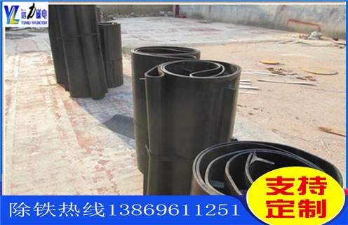 電磁除鐵器皮帶，電磁除鐵器皮帶跑偏是反方向調(diào)整嗎調(diào)整方法_電磁除鐵器皮帶跑偏是反方向調(diào)整嗎跑偏原因及如何調(diào)_刮板價格