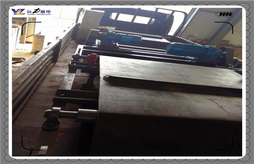 帶式永磁除鐵器，四川自卸帶式永磁除鐵器_帶式強(qiáng)磁四川自卸帶式永磁除鐵器工作原理構(gòu)造選型_廠家