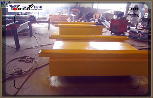 板式永磁除鐵器，甘肅板式永磁除鐵器知識參數(shù)_內(nèi)部磁塊安裝方法_甘肅板式永磁除鐵器型號價(jià)格  