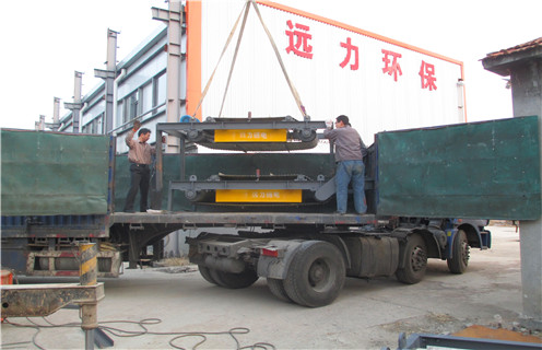 永磁除鐵器，云南超強永磁除鐵器報價知識參數(shù)_內(nèi)部磁塊安裝方法_云南超強永磁除鐵器報價型號價格