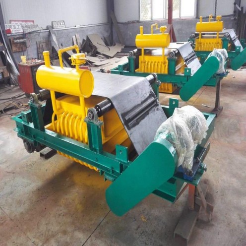 油冷電磁除鐵器，四川油冷電磁除鐵器使用說(shuō)明書(shū)_四川油冷電磁除鐵器使用說(shuō)明書(shū)加多少號(hào)油_選型 