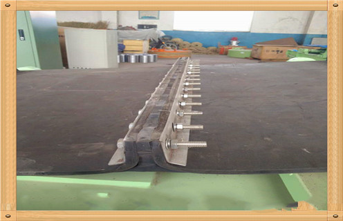 除鐵器皮帶，臨朐除鐵器皮帶_臨朐除鐵器皮帶怎么調(diào)整皮帶原因及如何調(diào)_刮板價格