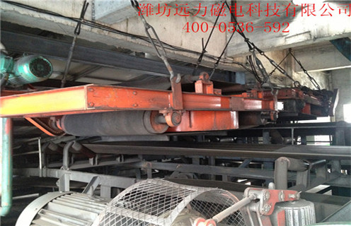 自卸式電磁除鐵器，新疆自卸式電磁除鐵器RCY工作視頻_國(guó)家標(biāo)準(zhǔn)_新疆自卸式電磁除鐵器RCY廠家訂做配電箱型號(hào)