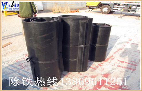 除鐵器皮帶，江蘇除鐵器皮帶跑偏如何修復(fù)_江蘇除鐵器皮帶跑偏及如何調(diào)_刮板價(jià)格   